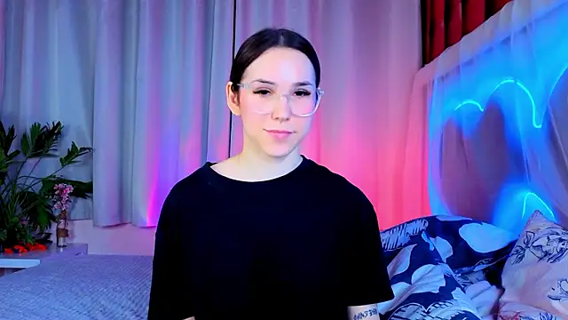 -CindyLou's cam snapshot