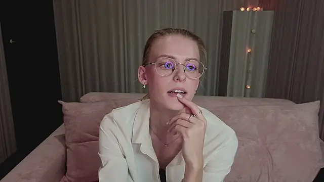 kittie_like18's cam snapshot