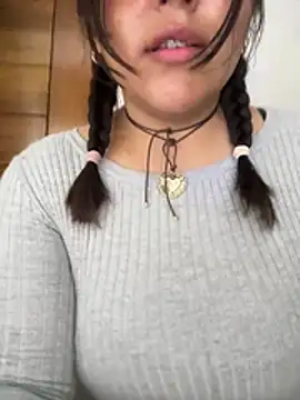 NamiNae live sex cam