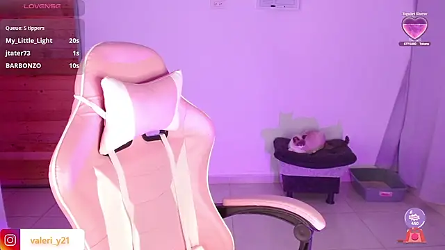 Moonbell_bell's cam snapshot