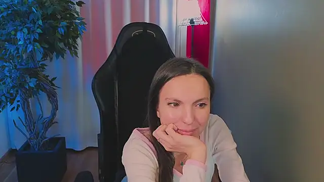 AliceLidell's cam snapshot