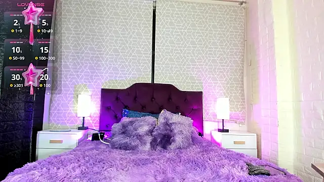 Zamara_Kleii live sex cam