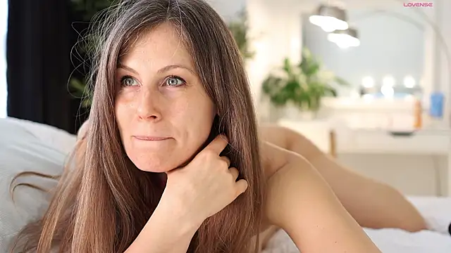 AnnittaStar live sex cam