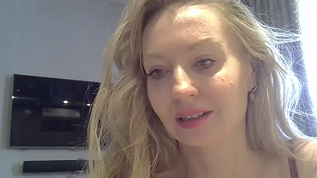 ZarinaSwift live sex cam