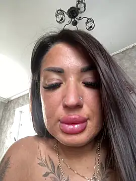 RuslanaXX live sex cam