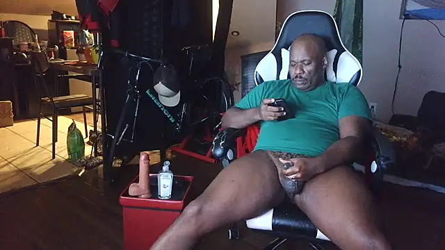 bigshh8 live sex cam