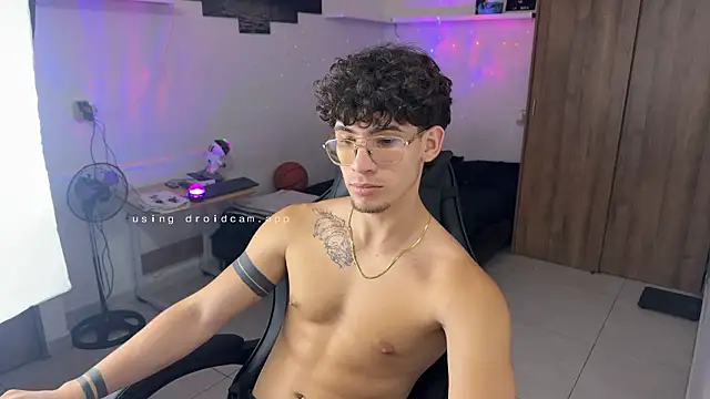 Kisan_Smith live sex cam