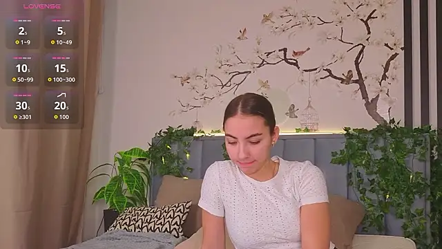 Fit_Brunette_'s cam snapshot