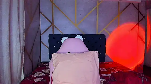 _vaiolet_owo's cam snapshot