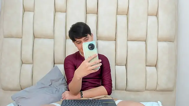Felipe_Cold live sex cam
