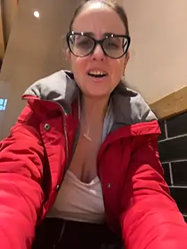 NataKitten live sex cam