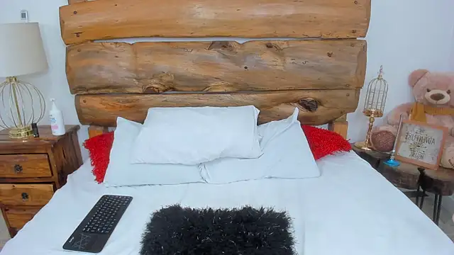 Vunnie_honeie live sex cam