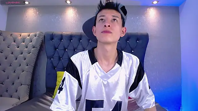 MaikCarver live sex cam