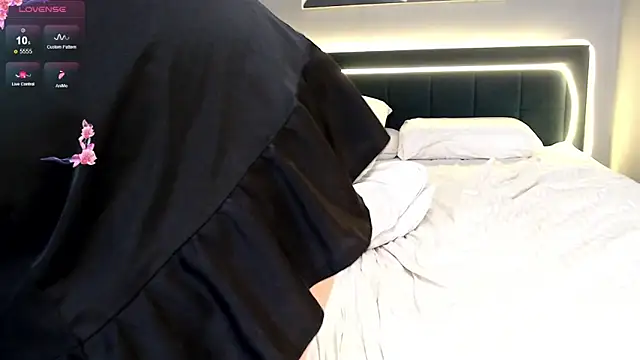 LadySambuca live sex cam