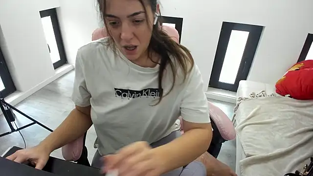 Dyana_Kaylinn's cam snapshot