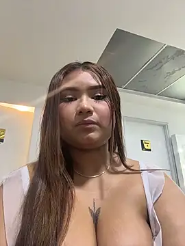 sofi_zaens's cam snapshot