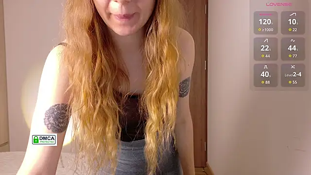 RedFires live sex cam