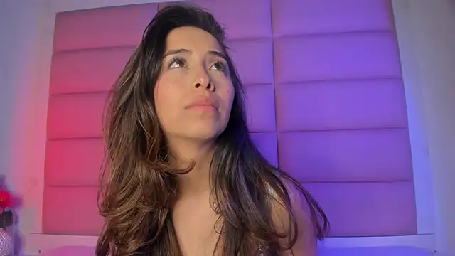 little-Emma's cam snapshot