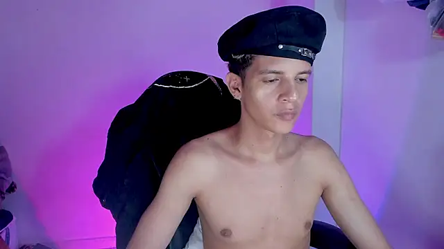 tylernova's cam snapshot