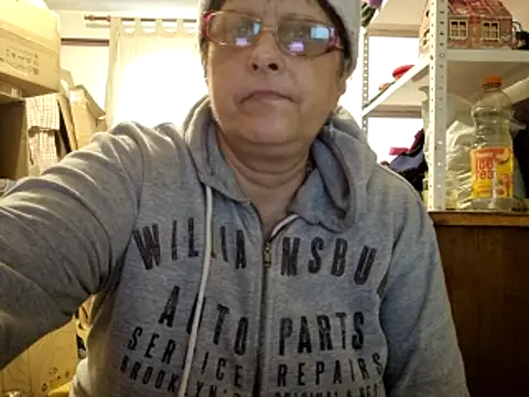 Samantha_Squirt@xh live sex cam