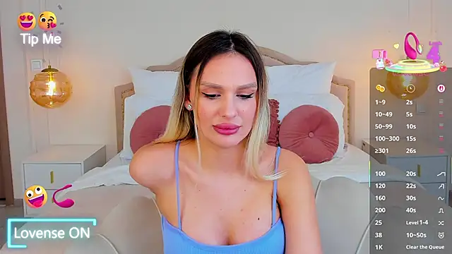 MissLoou live sex cam