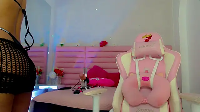 estefany_squirt1's cam snapshot