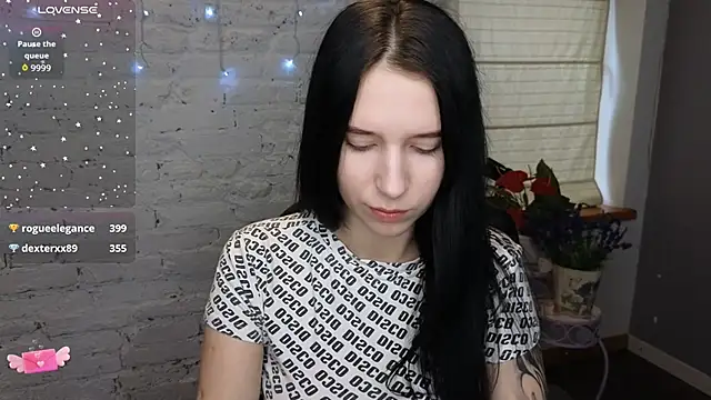 KarolinaBlacks live sex cam
