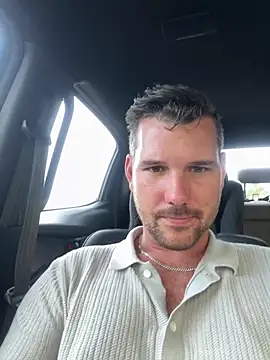 wrigglez live sex cam