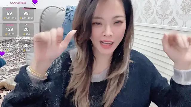 Holiland live sex cam