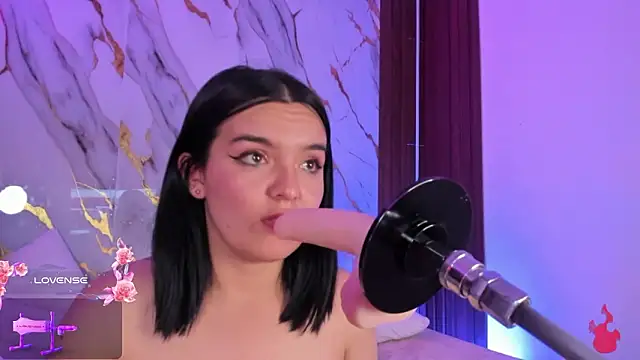 Mm0llylewis18's cam snapshot