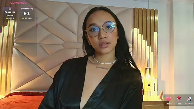 coraline_vera's cam snapshot