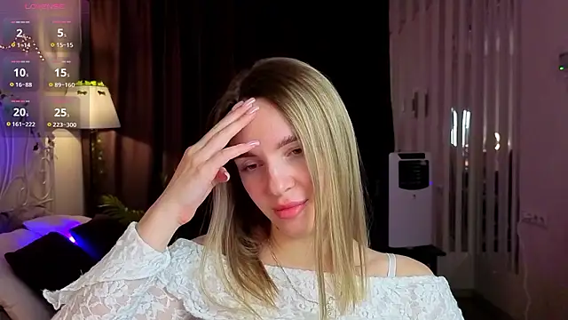 molly_crystal's cam snapshot