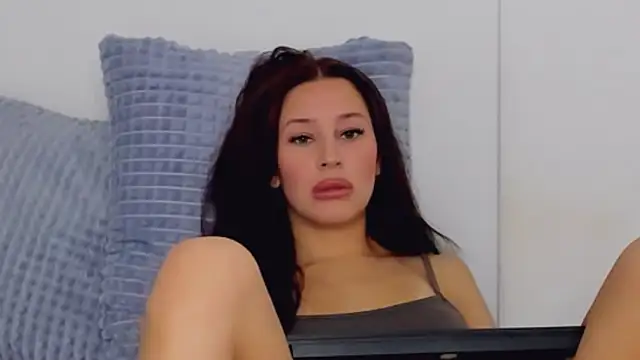 SelenaRousey's cam snapshot