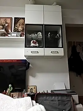 AvaDivaMilf live sex cam