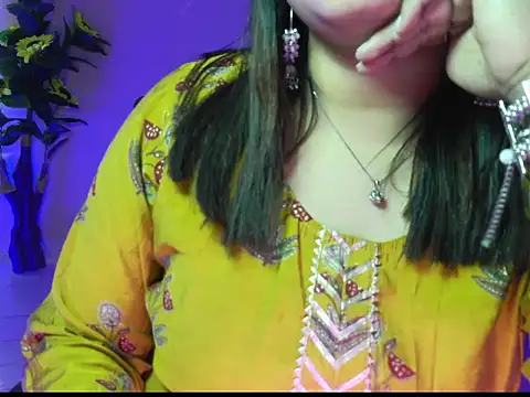 Saira_Hotty's cam snapshot