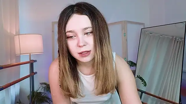 Lina_Glow's cam snapshot