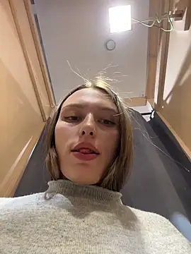 LeiaMood's cam snapshot