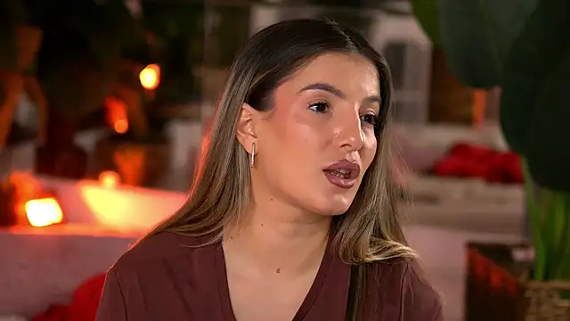 KellyMathews live sex cam