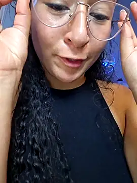 Dany_Moon_'s cam snapshot