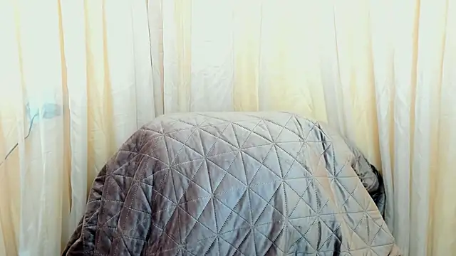 FoxyKathryn's cam snapshot