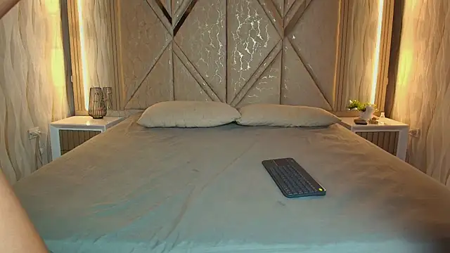 Hotcouple_222's cam snapshot