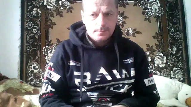 Ivan9iutt's cam snapshot