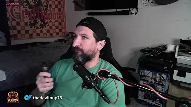 DevilPup75_'s cam snapshot