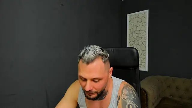 BrianHunts live sex cam