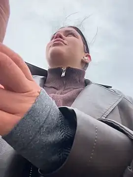 KikiWatson live sex cam