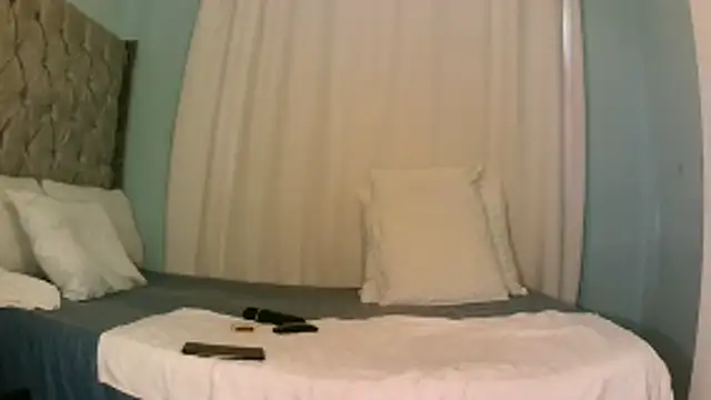 Pookie1990's cam snapshot