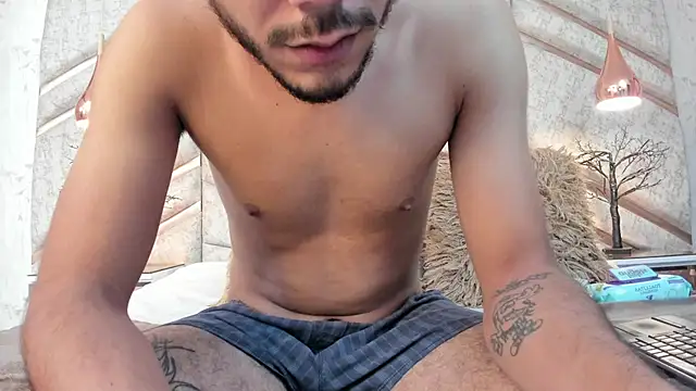 Boss_Domiinator live sex cam