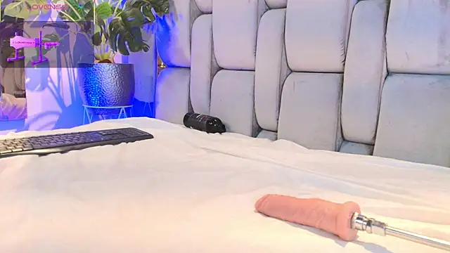 RoseTaylor__ live sex cam