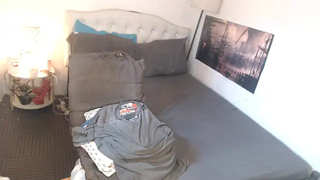 NinaDOM4CUM live sex cam