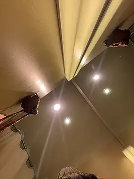 KiraSunshine live sex cam